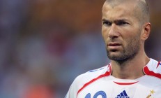 开云体育入口-乔治单骑破密城，连续得分狂潮撕裂雄鹿防线，奇才主场奏凯