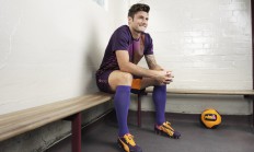 开云APP-石油绿茵的碰撞，沙特铁腕终结北欧童话，金玟哉一柱擎天定乾坤