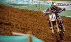 开云体育平台APP-当东方明珠遇见密尔沃基寒夜，爱德华兹的压制级表演与篮球文明的对话