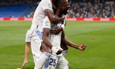 开云体育官网-塞尔塔客场告捷，逆转战胜竞争对手