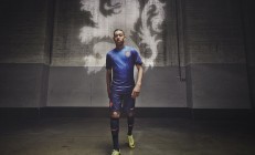 开云体育登录-赛道风云，雷诺强势崛起，塞恩斯火热状态重塑F1格局