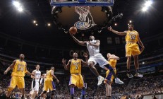 开云体育官方网站-蜀地烽烟遇绿衫，张镇麟炽热状态点燃跨洋篮球梦