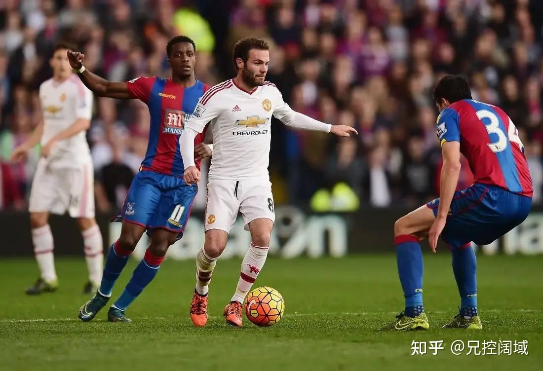 关于曼联客场大胜，沃尔姆斯继续领跑的信息