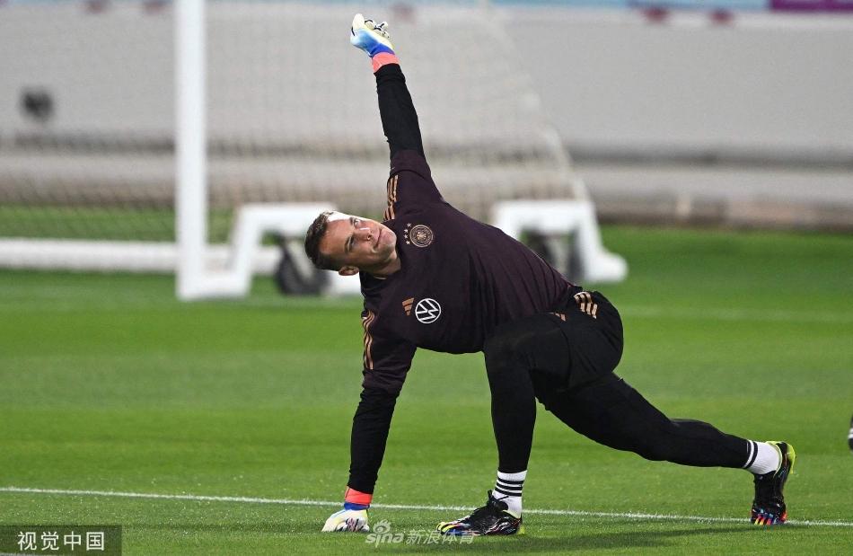 包含德国俱乐部加强队内训练，备战国内比赛的词条