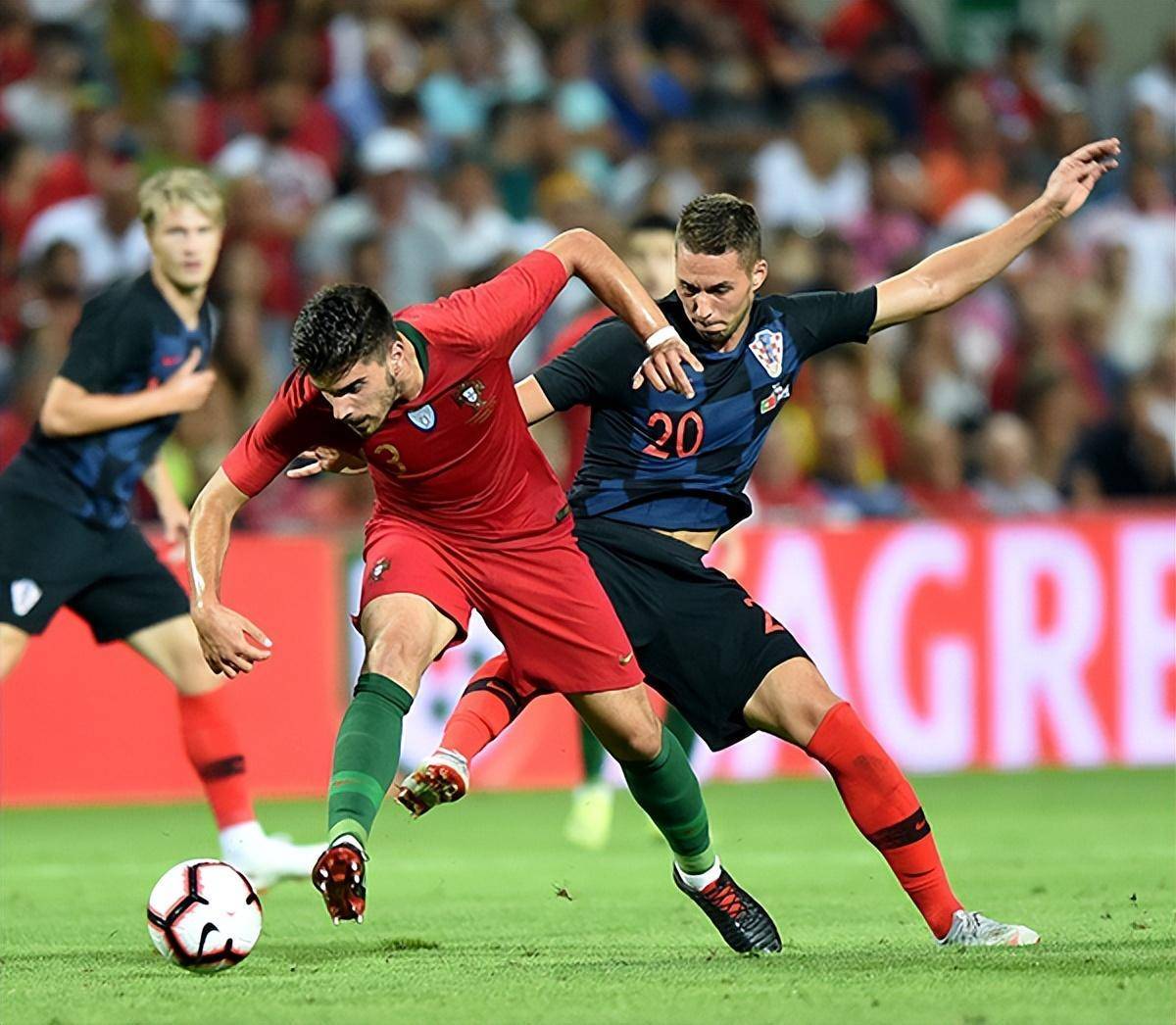 荷兰战胜奥地利，成功晋级欧国联四强