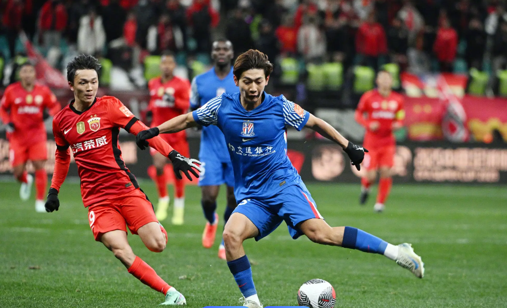 关于申花艰辛：客场比险胜申鑫，领先优势依然坚守的信息