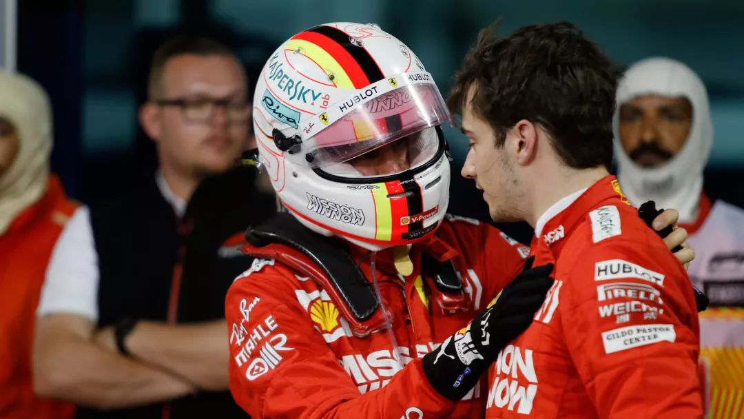 关于阿斯顿马丁完胜索伯车队，勒克莱尔状态火热的信息