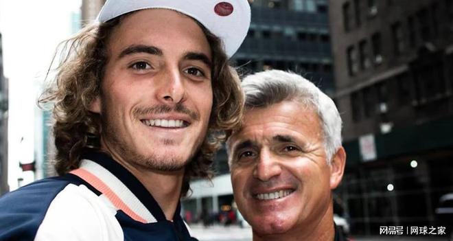 关于日本网球队逆转德国网球队，西西帕斯关键制胜的信息