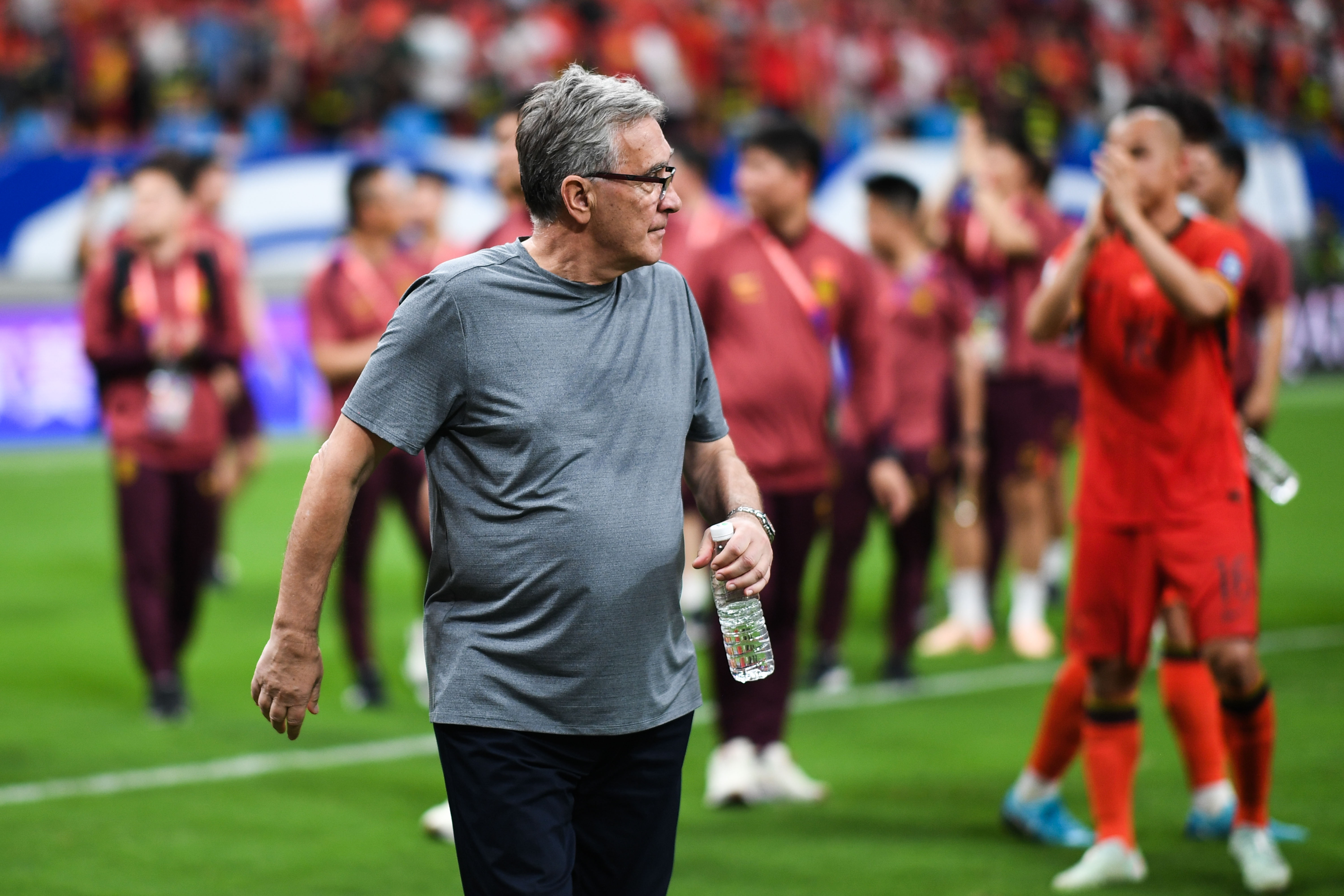 关于国内足球联赛比赛结果令人意外,出现更多精彩争夺,期待下一场的信息 关于国内足球联赛比赛结果令人意外,出现更多精彩争夺,期待下一场的信息