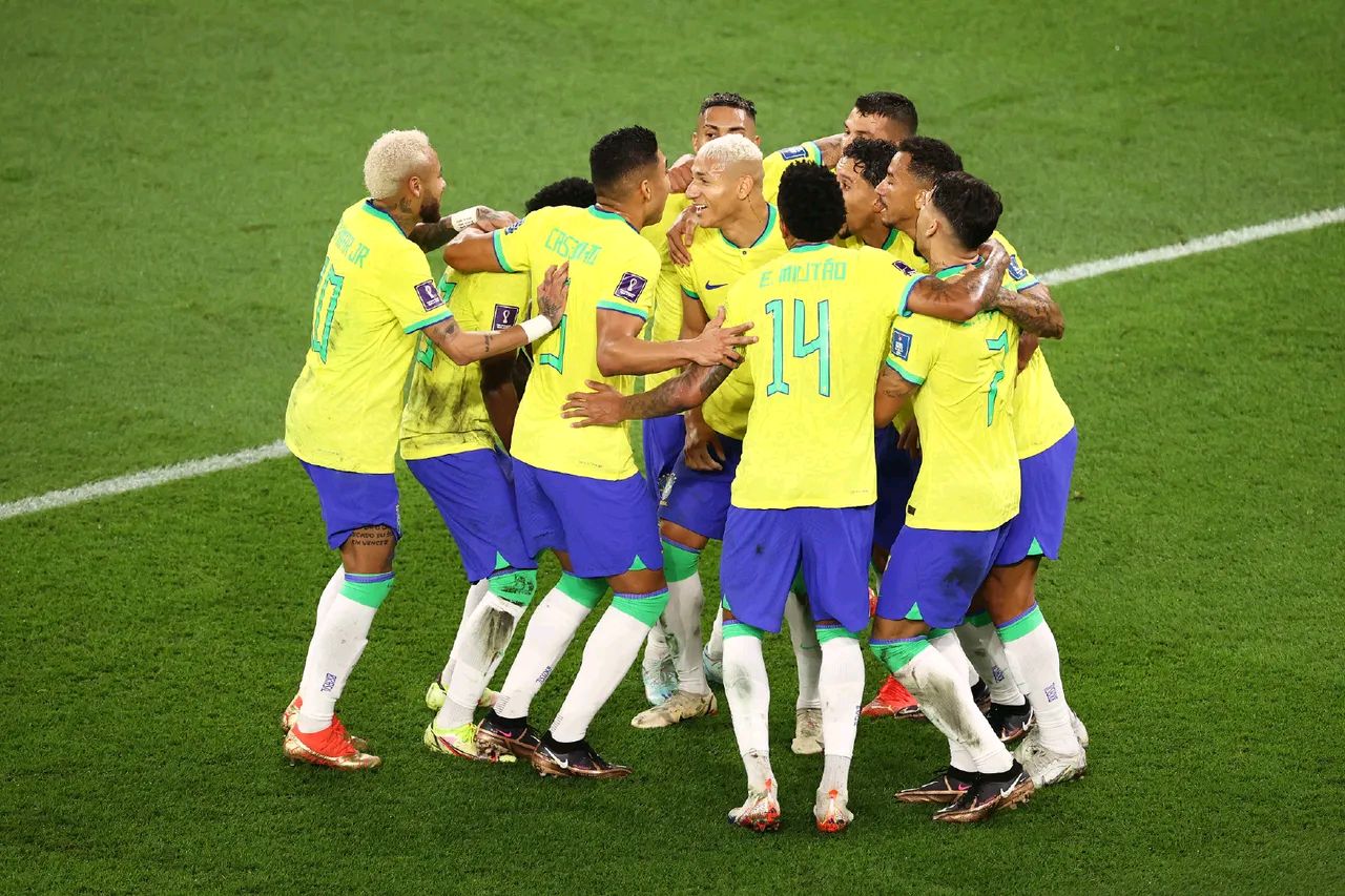 英格兰大胜荷兰，晋级八强战坦桑尼亚