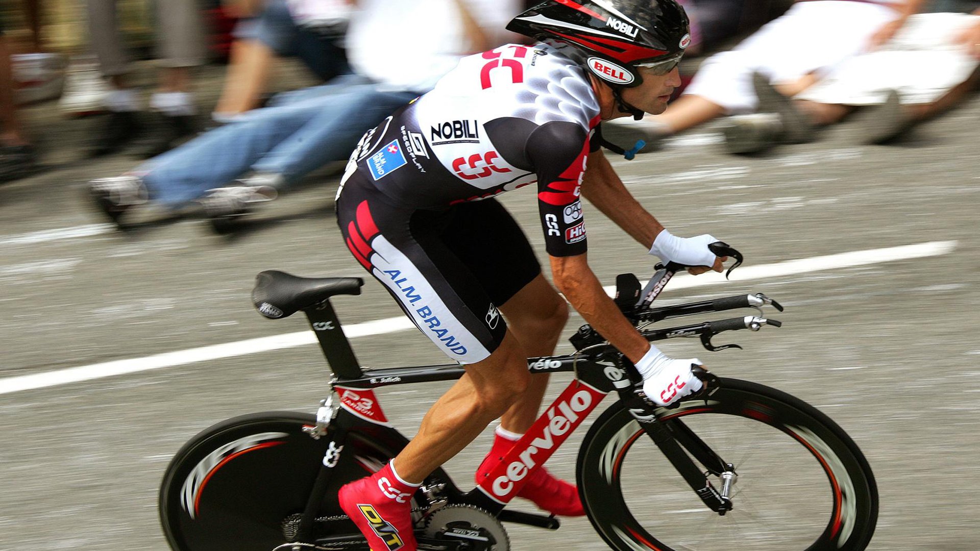 阿坎吉一肩扛起蓝月，利物浦粉碎埃及神话背后的战术革命