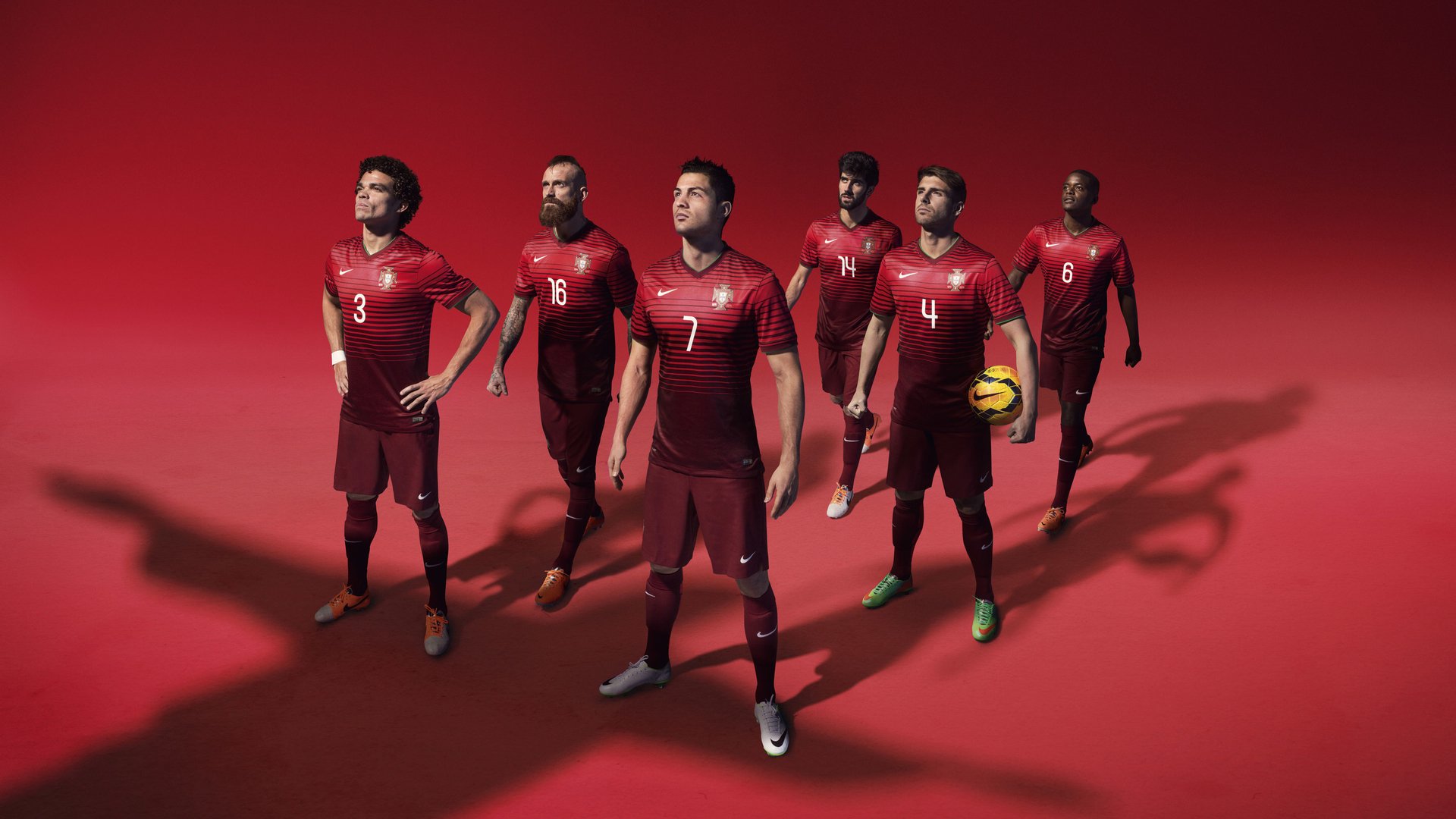 李刚仁,在伊拉克与委内瑞拉的战术棋盘上,他如何一手掌控比赛走势?